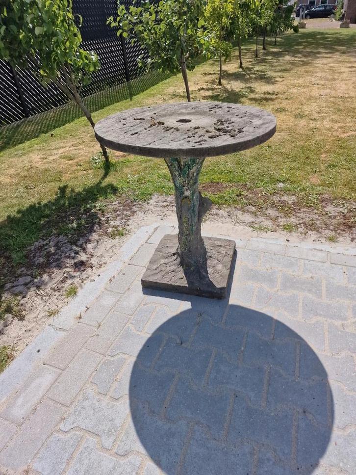 beton boomstam tuintafel, Antiek en Kunst, Curiosa en Brocante, Ophalen