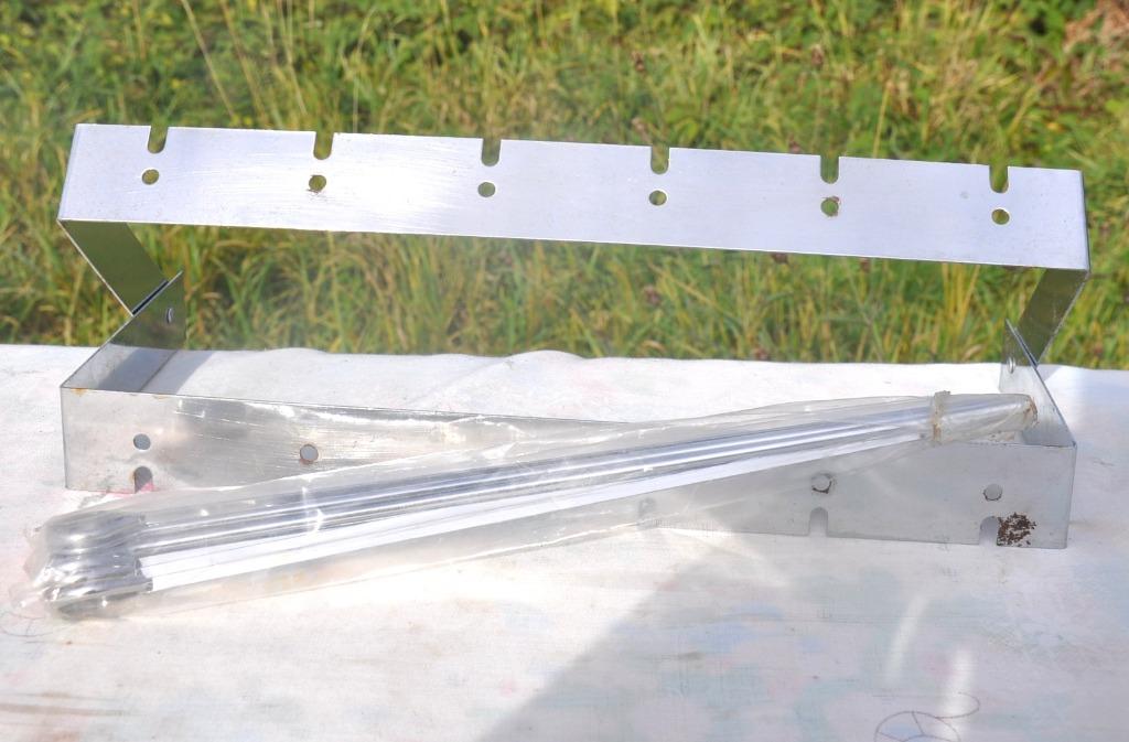support avec 6 tiges a brochette pour cuisson sur barbecue, Enlèvement ou Envoi, Neuf