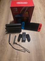 Nintendo Switch OLED + alle toebehoren., Games en Spelcomputers, Spelcomputers | Nintendo Switch, Ophalen, Switch OLED