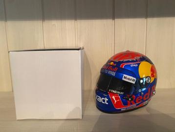 MAX VERSTAPPEN 2018 RED BULL HELMET 1/2 SCALE SPECIAL beschikbaar voor biedingen