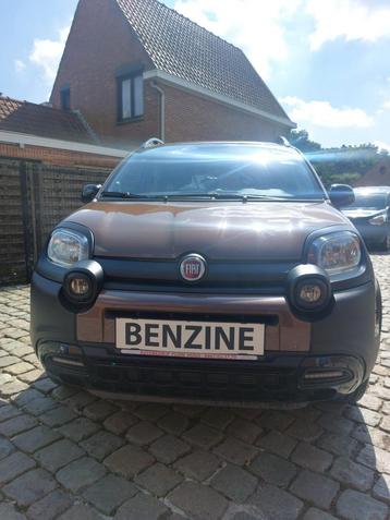 Fiat Panda Trussardi/ 2020/ 1.2 benz/ 14.700km!/ €12.500 disponible aux enchères