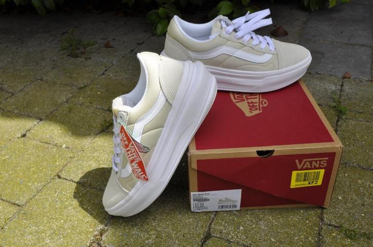 Vans cuir beige semelle plateau t.36,5/UK4/23cm Neuves +étiq, Kleding | Dames, Schoenen, Nieuw, Sneakers, Beige, Ophalen of Verzenden