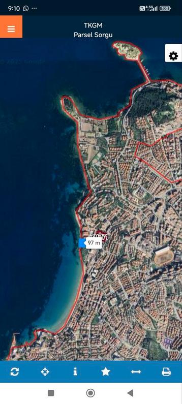 Villa te koop in Kusadasi, op 100 meter van de zee. Gemeubil beschikbaar voor biedingen