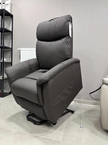 ELEKTRISCHE LEDEREN RELAX MET LIFTFUNCTIE | GRATIS LEVERING! beschikbaar voor biedingen