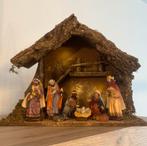 Kerststal en kerstboom sneeuwend met paraplubasis 75 cm, Diversen, Kerst, Ophalen, Gebruikt