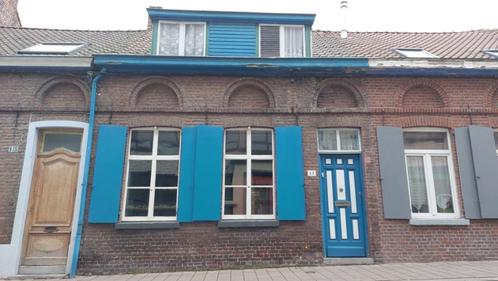 Maison à rénover érigée sur un terrain de 220 m², Immo, Maisons à vendre, Province de Hainaut, 200 à 500 m², Maison 2 façades