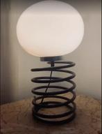 Lampe ressort ou string de Ingo Maurer 1970, Maison & Meubles, Moins de 50 cm, Autres matériaux, Comme neuf, Enlèvement