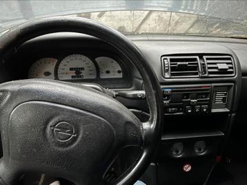Opel Calibra 1995 2000i 8v beschikbaar voor biedingen