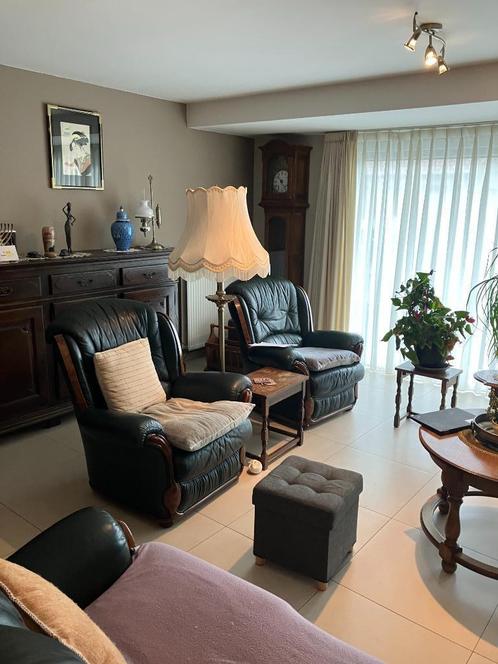 salon, Huis en Inrichting, Zetels | Zetels, Gebruikt, Rechte bank, Driepersoons, Hout, Leer, Ophalen