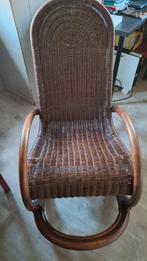 Rotan schommelstoel, Huis en Inrichting, Stoelen, Ophalen
