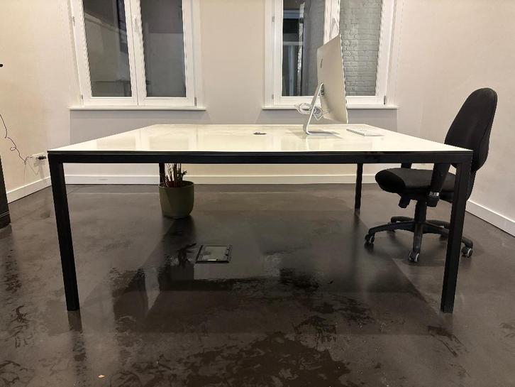 Bureautafel, Huis en Inrichting, Bureaus, Zo goed als nieuw, Bureau, Ophalen