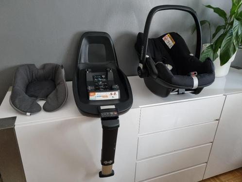 Siège auto Maxi Cosi Pebble Plus avec barre Iso 2way Fix, Enfants & Bébés, Sièges auto, Utilisé, Maxi-Cosi, 0 à 18 kg, Isofix