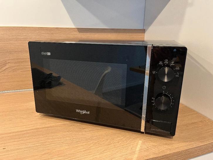 Microgolfoven, Elektronische apparatuur, Microgolfovens, Gebruikt, Vrijstaand, Microgolfoven, 45 tot 60 cm, Draaiplateau, Ophalen