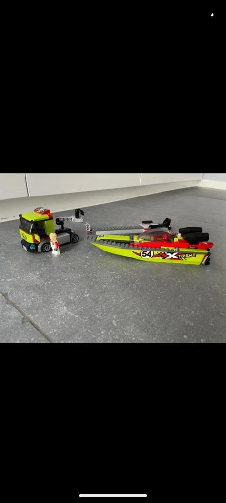 Lego City Raceboottransport #60254, Kinderen en Baby's, Speelgoed | Duplo en Lego, Zo goed als nieuw, Lego, Complete set, Ophalen