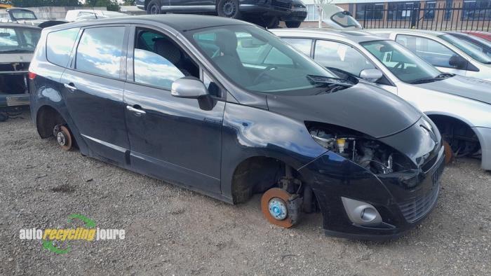 Aile avant droite d'un Renault Grand Scenic (TEGNE), Autos : Pièces & Accessoires, Carrosserie & Tôlerie, Renault, Utilisé, 3 mois de garantie