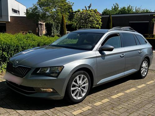 Skoda Superb Automaat Met veel Opties Gekeurd voor verkoop, Auto's, Skoda, Particulier, Superb, Achteruitrijcamera, Android Auto