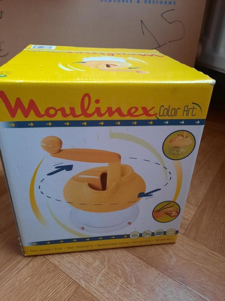 moulinex set splinternieuw set voor raspen snijden enz, Huis en Inrichting, Keuken | Servies, Nieuw, Ophalen of Verzenden