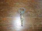 Flessenopener in messing met naakte schone, Ophalen