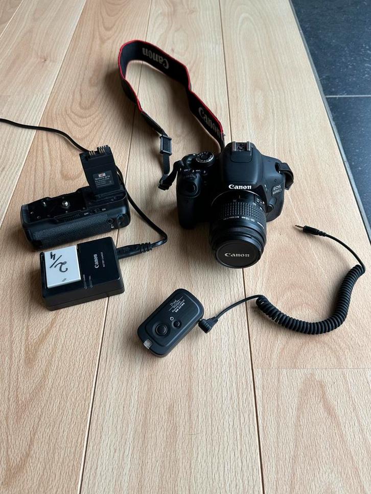 Appareil photo CANON 600D, Audio, Tv en Foto, Fotocamera's Digitaal, Zo goed als nieuw, Canon, Ophalen