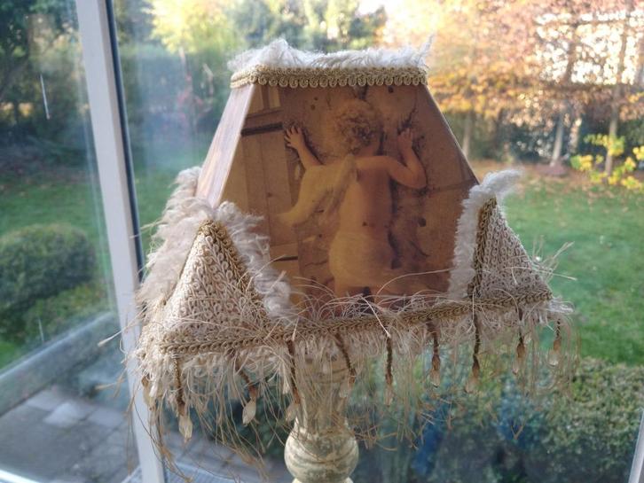 Abat-jour décoration d'anges, perles et fils de soie pendent, Huis en Inrichting, Lampen | Lampenkappen, Zo goed als nieuw, Minder dan 25 cm