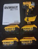 Nieuwe dewalt slagschroevendraaier + 4 nieuwe batterijen, Doe-het-zelf en Bouw, Gereedschap | Boormachines, Ophalen, Zo goed als nieuw