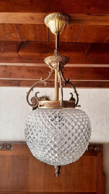 Fifties hanglamp in geperst glas en messing mooi llicht beschikbaar voor biedingen