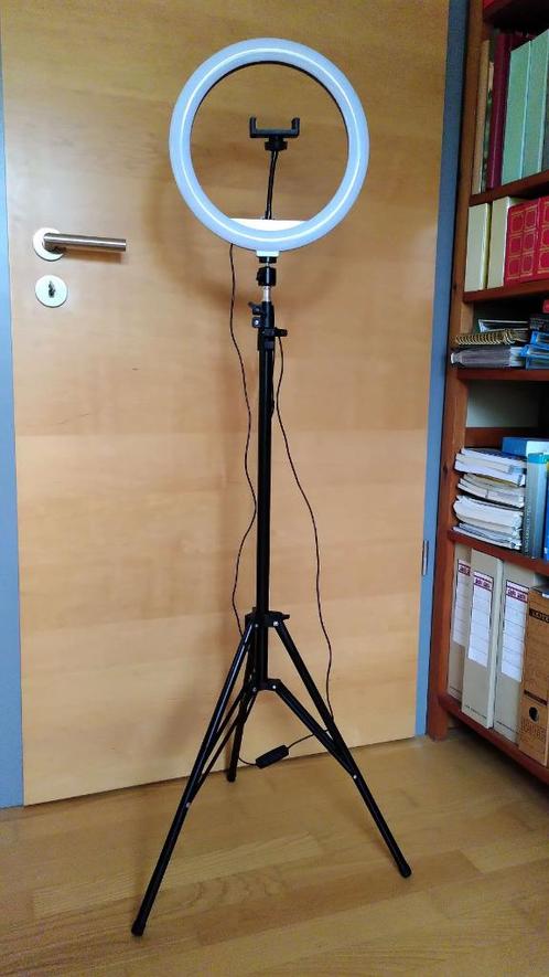 Anneau lumineux LED pour selfie, Grundig, TV, Hi-fi & Vidéo, Photo | Studio photo & Accessoires, Utilisé, Enlèvement ou Envoi