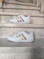 Schoenen adidas, Sport en Fitness, Volleybal, Ophalen of Verzenden, Schoenen