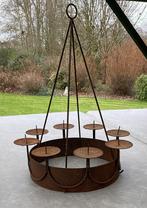 Ijzeren kaarsenhouder, Enlèvement