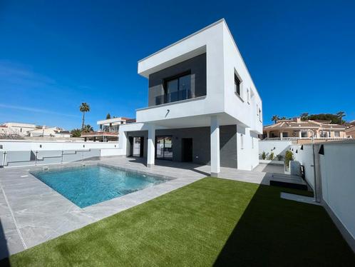 nieuwbouwvilla met ondergrondse garage in Rojales, Immo, Buitenverblijven te koop
