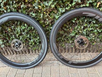 Zipp 303s wielset vittoria terreno mix beschikbaar voor biedingen