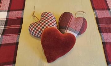 VALENTIJN  (en meer) warm tafelset beschikbaar voor biedingen