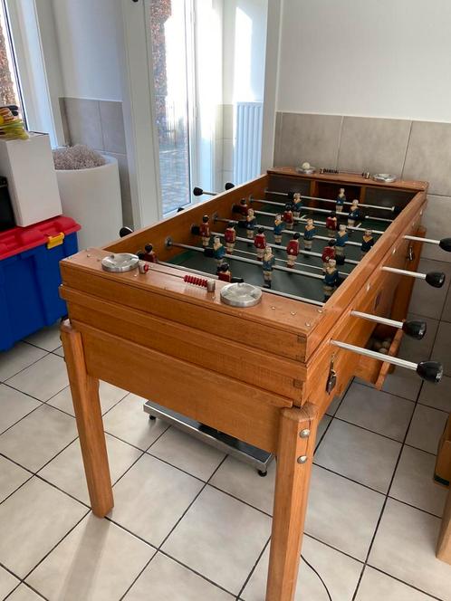 Antieke voetbaltafel met verlichting, Antiek en Kunst, Antiek | Speelgoed, Ophalen of Verzenden