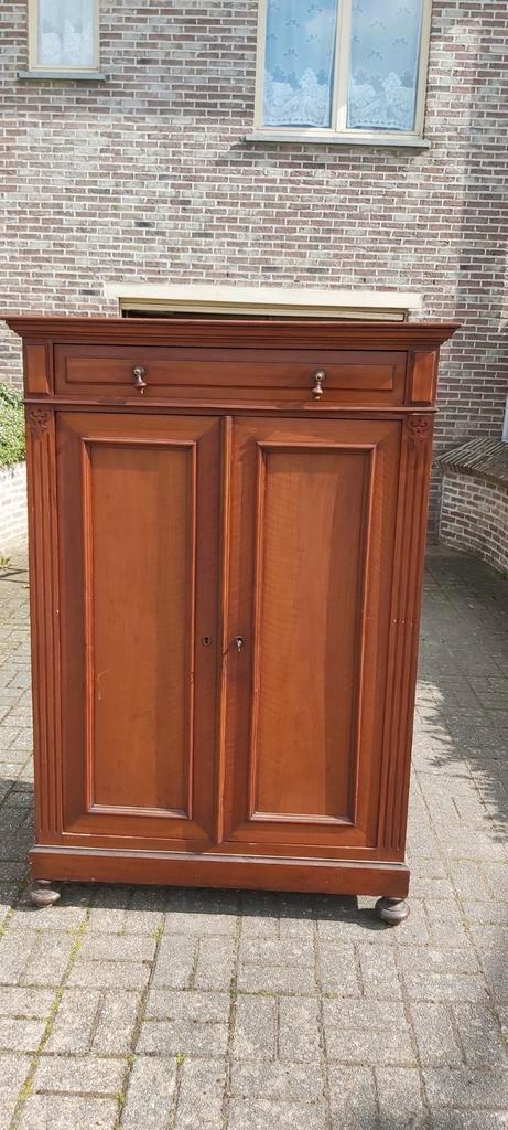 GELUKZALIGHEID VAN DE DAG LICHT MASSIEF EIKENHOUT, Huis en Inrichting, Kasten | Overige, Ophalen