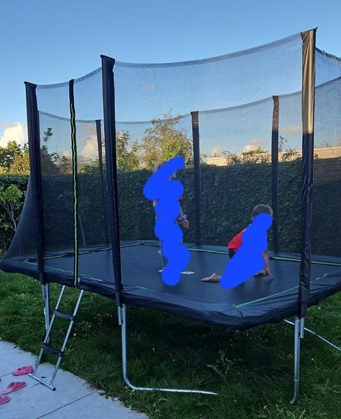 VirtuFit Rechthoekige Trampoline met Veiligheidsnet – Zwart, Kinderen en Baby's, Speelgoed | Buiten | Trampolines, Gebruikt, Ophalen