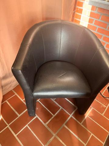 Fauteuil stoel beschikbaar voor biedingen
