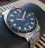 Montre suisse automatique RSW Roméo serie limitée, Handtassen en Accessoires, Overige merken, Staal, Staal, Polshorloge