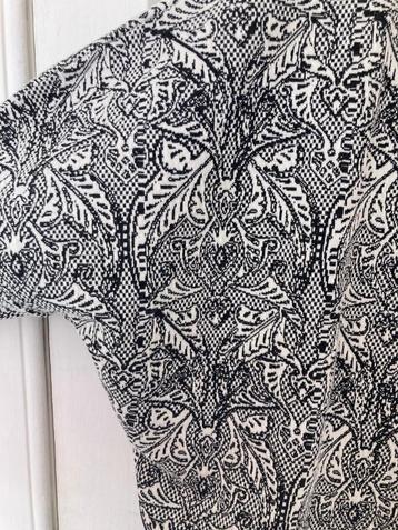 Kimono vest (maat S, merk: Soaked in Luxury)