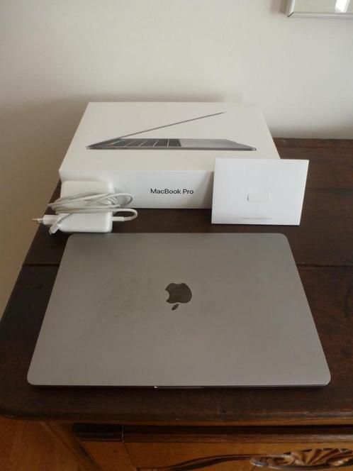 Macbook Pro 2017 Touch bar Gris sidéral, Informatique & Logiciels, Apple Macbooks, Utilisé, MacBook, 13 pouces, 3 à 4 Ghz, 256 GB