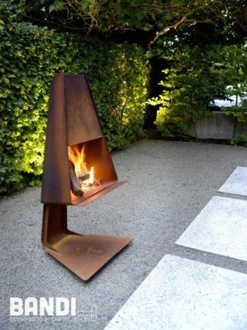 barbecue / vuurkorf (new ) feu by bandi 850 eur in winkel, Tuin en Terras, Houtskoolbarbecues, Nieuw, Ophalen