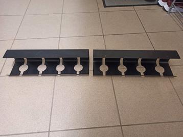 Cable management table beschikbaar voor biedingen