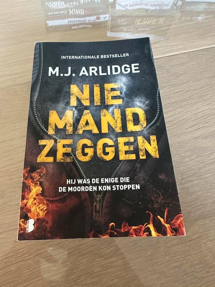 M.J. Arlidge - Niemand zeggen, Boeken, Thrillers, Ophalen of Verzenden