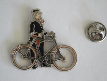 Pin Gendarmerie Rijkswacht Fiets beschikbaar voor biedingen