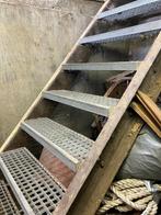 Metalen trap met 10 gegalvaniseerde treden, Doe-het-zelf en Bouw, Ladders en Trappen, 2 tot 4 meter, Gebruikt, Trap, Ophalen