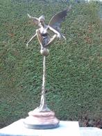 Grote elf in brons op roze marmer gesigneerd, CESARO, Antiek en Kunst, Ophalen of Verzenden, Brons