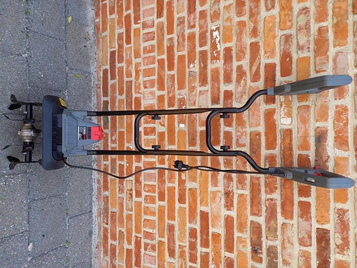 Elektrische grondfrees, Doe-het-zelf en Bouw, Gereedschap | Freesmachines, Zo goed als nieuw, Elektrisch, Tuinfrees, Ophalen of Verzenden