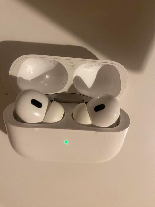 Airpods Pro 2 + chargeur Magsafe, Télécoms, Téléphonie mobile | Écouteurs, Comme neuf, Intra-auriculaires (Earbuds), Bluetooth