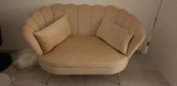 Sofas beschikbaar voor biedingen