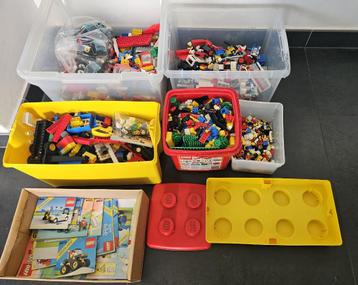 LOT Lego System en meer dan 100 poppetjes beschikbaar voor biedingen
