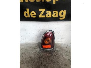 Achterlicht rechts van een Mini Cooper beschikbaar voor biedingen